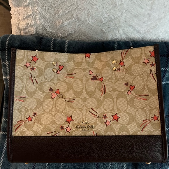 Coach Cross Hand Bag w/ Wallet. - Picture 2 of 3